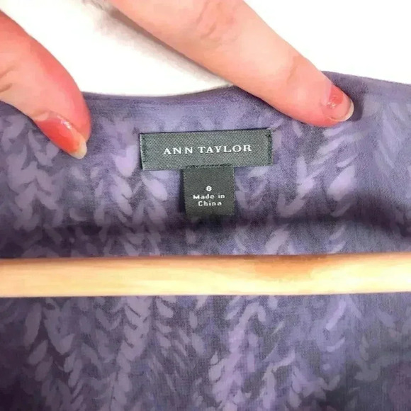 y2k Vintage Silk Lavender Ann Taylor Long Sleeved Blouse V Neck Size 8 - Picture 7 of 9